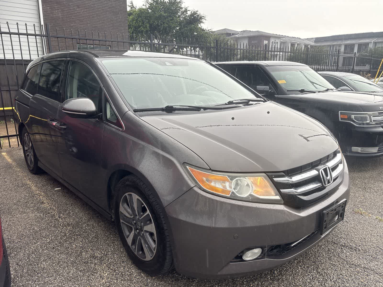 Used 2014 Honda Odyssey Touring Elite image 5