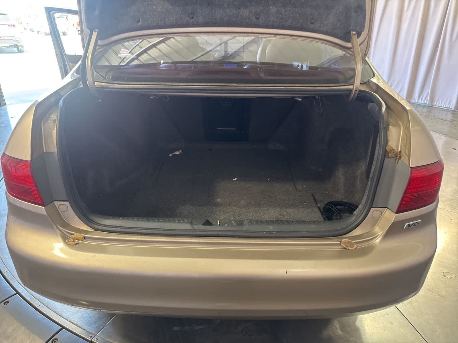 Used 2005 Honda Accord EX-L image 12