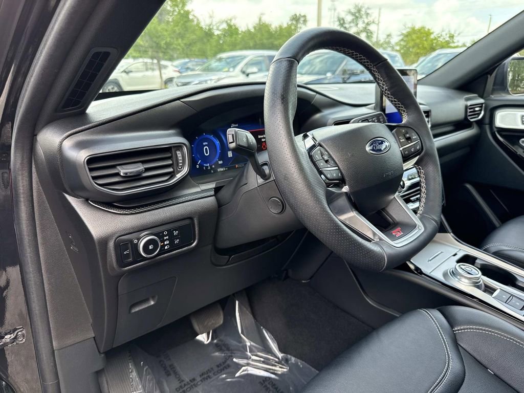 Used 2024 Ford Explorer ST w/ Equipment Group 401A AWD/4WD image 25