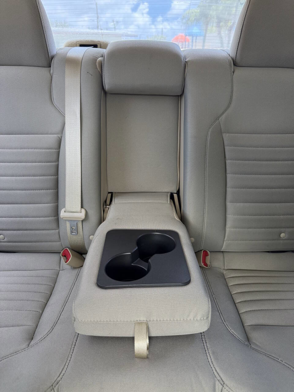 Used 2013 Ford Taurus SE image 43