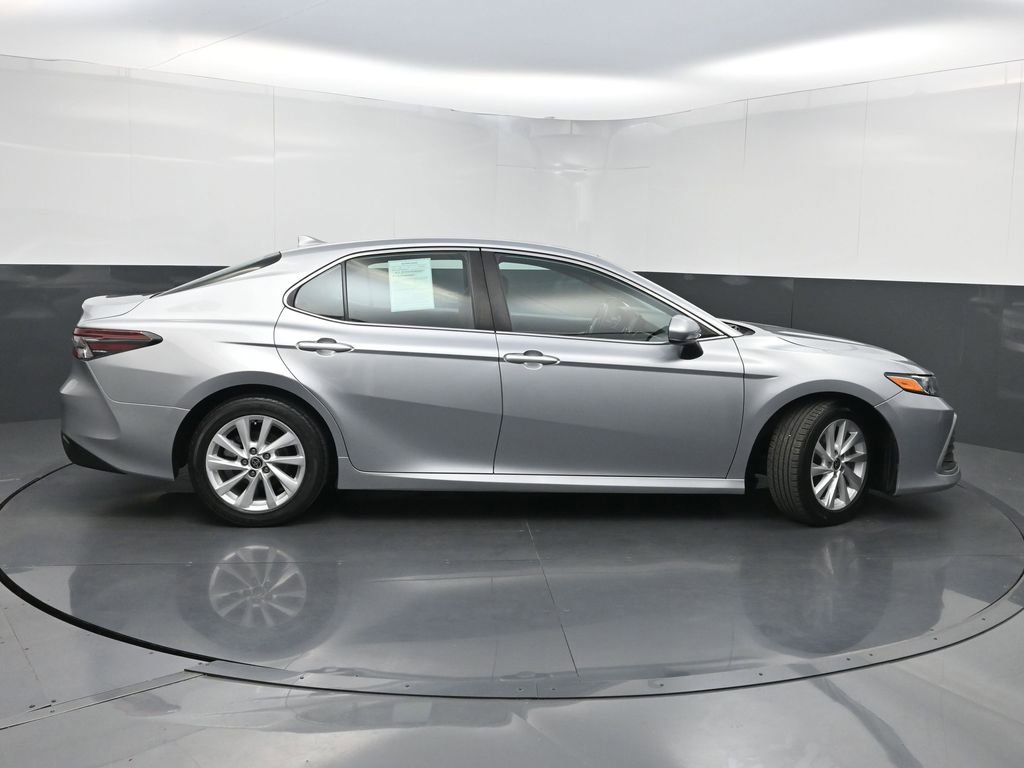 Used 2022 Toyota Camry LE FWD image 41