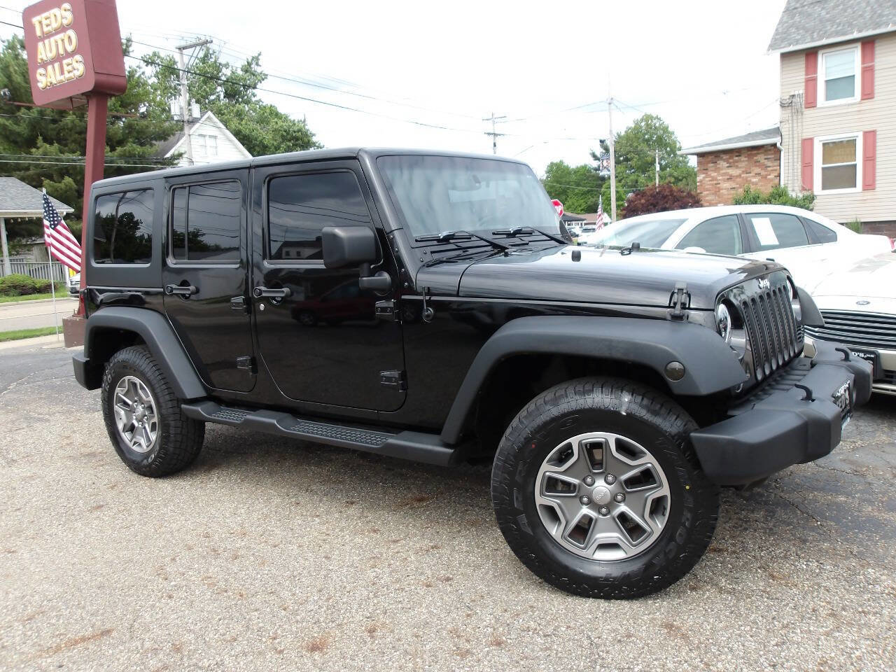 Used 2015 Jeep Wrangler Unlimited Rubicon w/ Dual Top Group AWD/4WD image 8