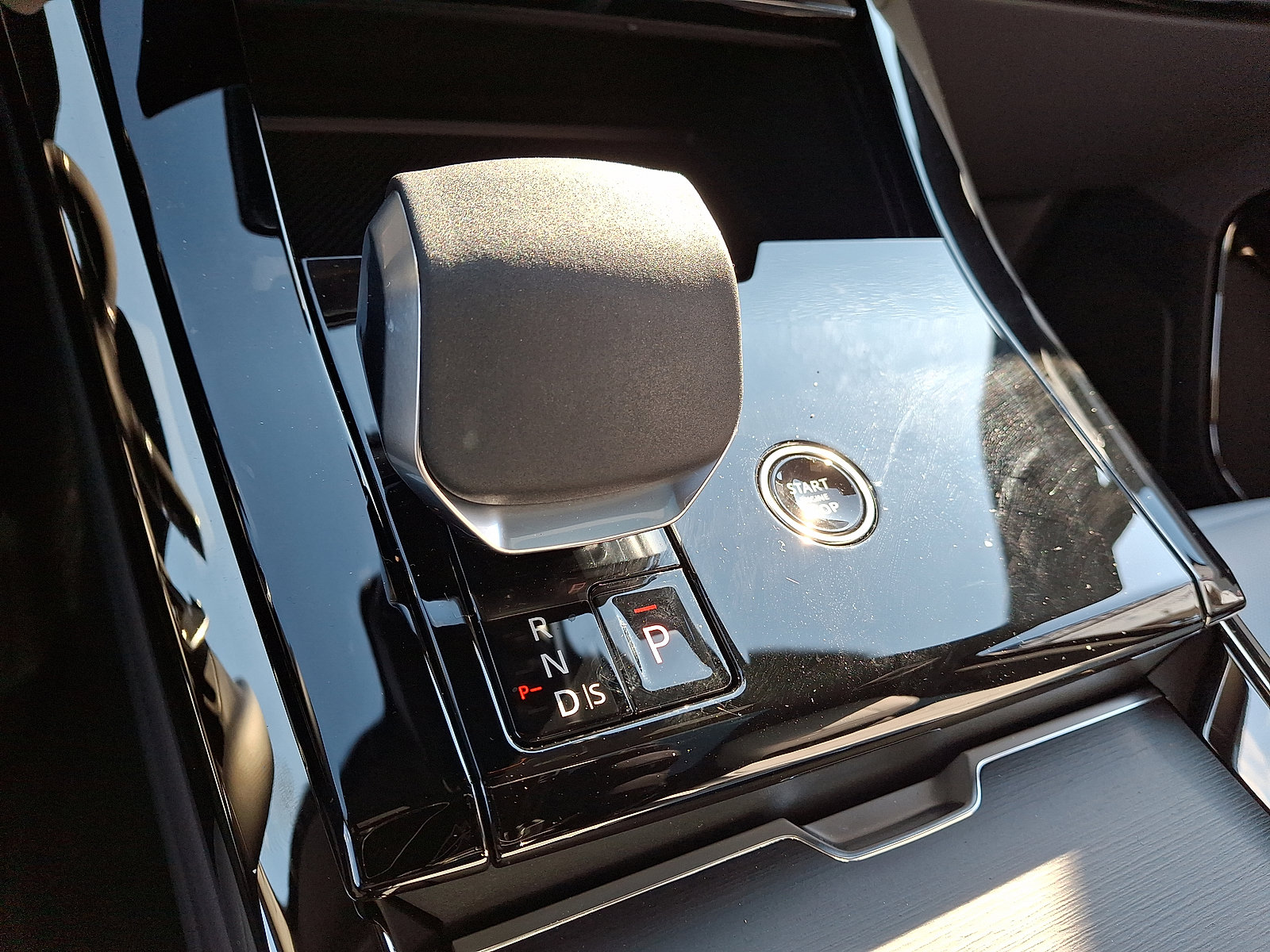 New 2026 Land Rover Range Rover Sport SE image 10