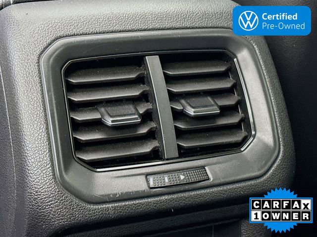 Certified 2022 Volkswagen Taos SE w/ Panoramic Sunroof Package image 26
