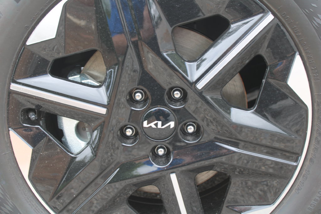 New 2026 Kia EV6 Wind RWD image 18