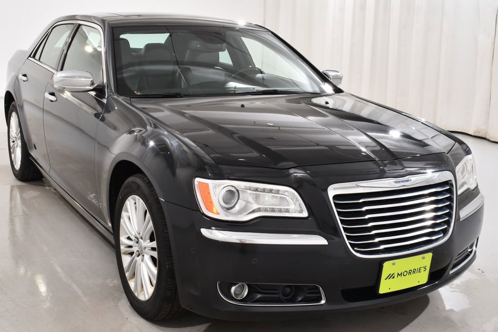 Used 2014 Chrysler 300 C w/ Harman/Kardon Audio Group AWD/4WD image 4