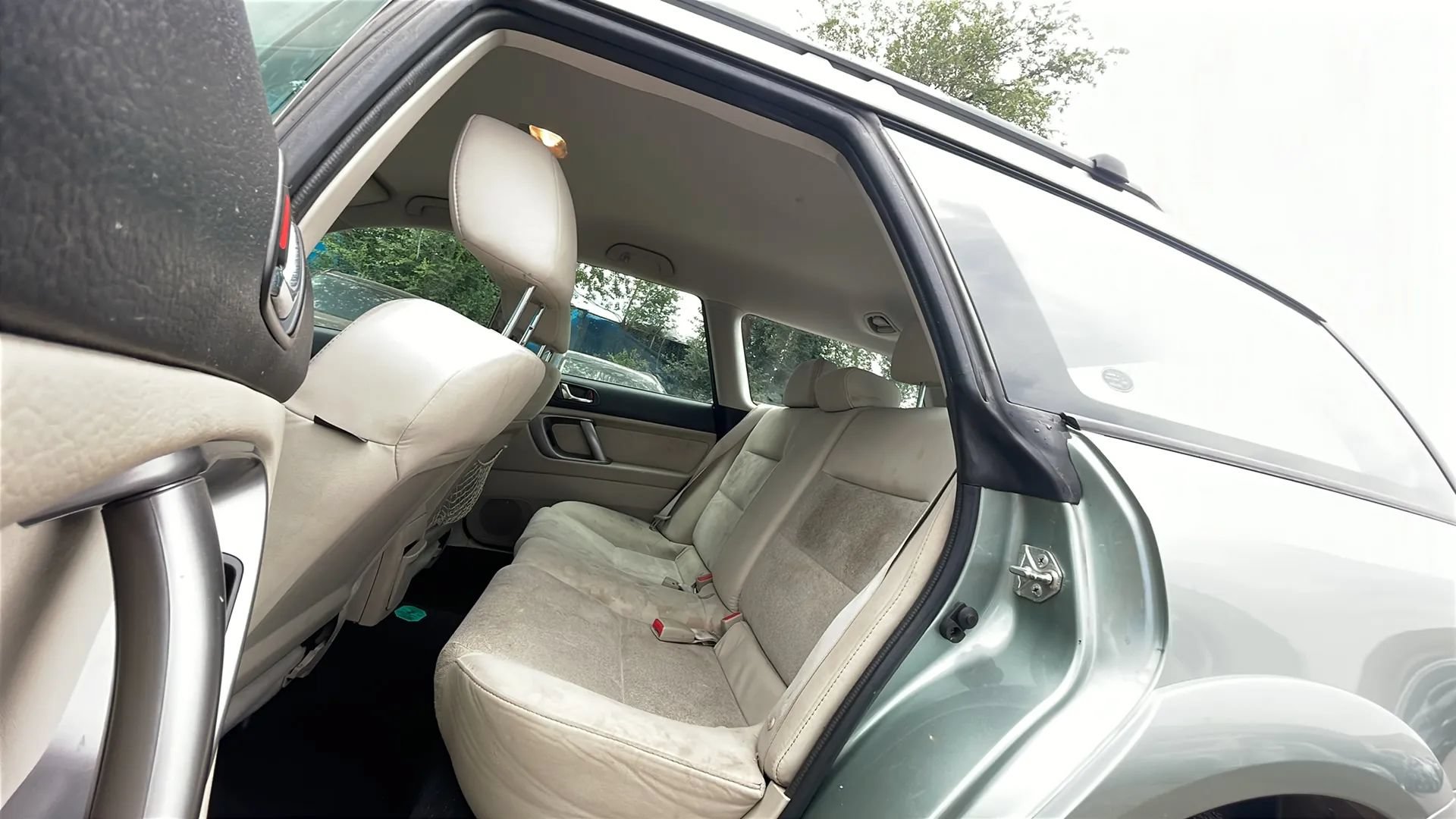 Used 2009 Subaru Outback 2.5i Special Edition AWD/4WD image 15