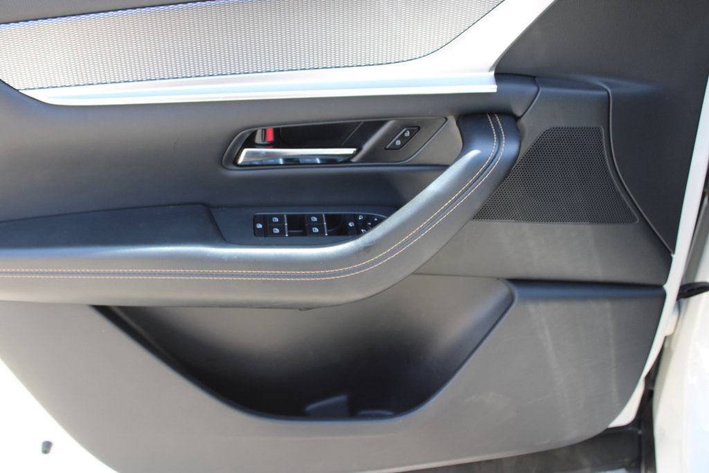 Used 2025 MAZDA CX-70 Plug-In Hybrid w/ Premium Plus AWD/4WD image 34