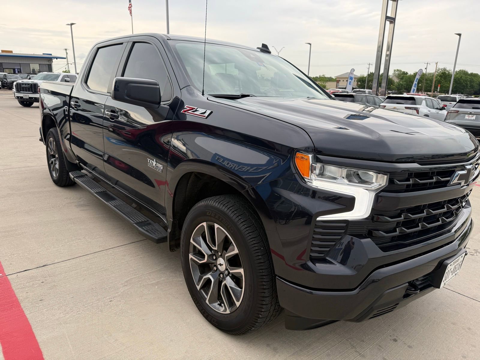 Used 2022 Chevrolet Silverado 1500 RST AWD/4WD image 5