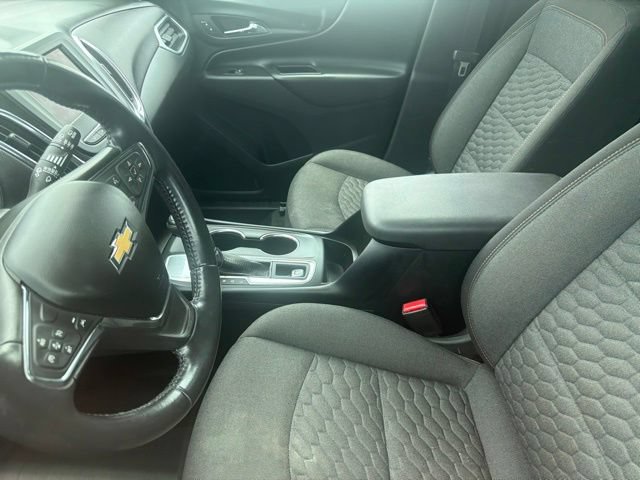 Used 2020 Chevrolet Equinox LT w/ Driver Convenience Package FWD image 5