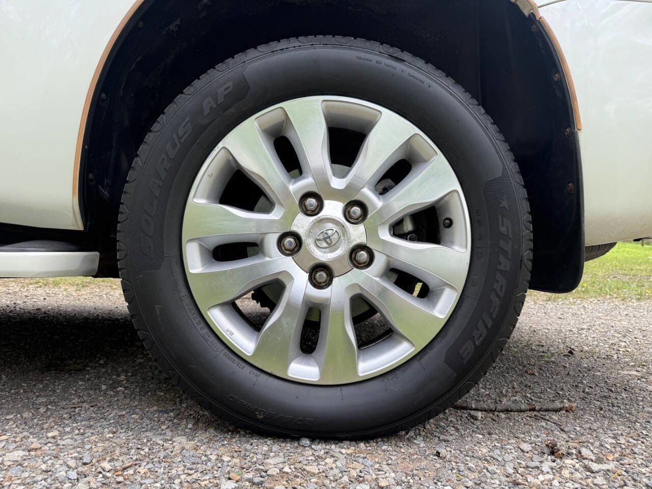 Used 2012 Toyota Sequoia Platinum AWD/4WD image 40