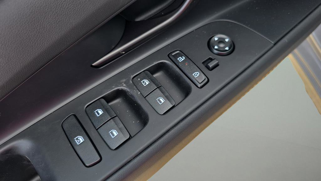 New 2026 Hyundai Elantra Sport FWD image 20