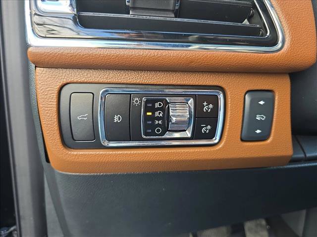 Used 2023 Lincoln Navigator L Reserve image 27