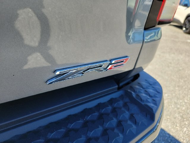 New 2026 Chevrolet Colorado ZR2 w/ Technology Package AWD/4WD image 12