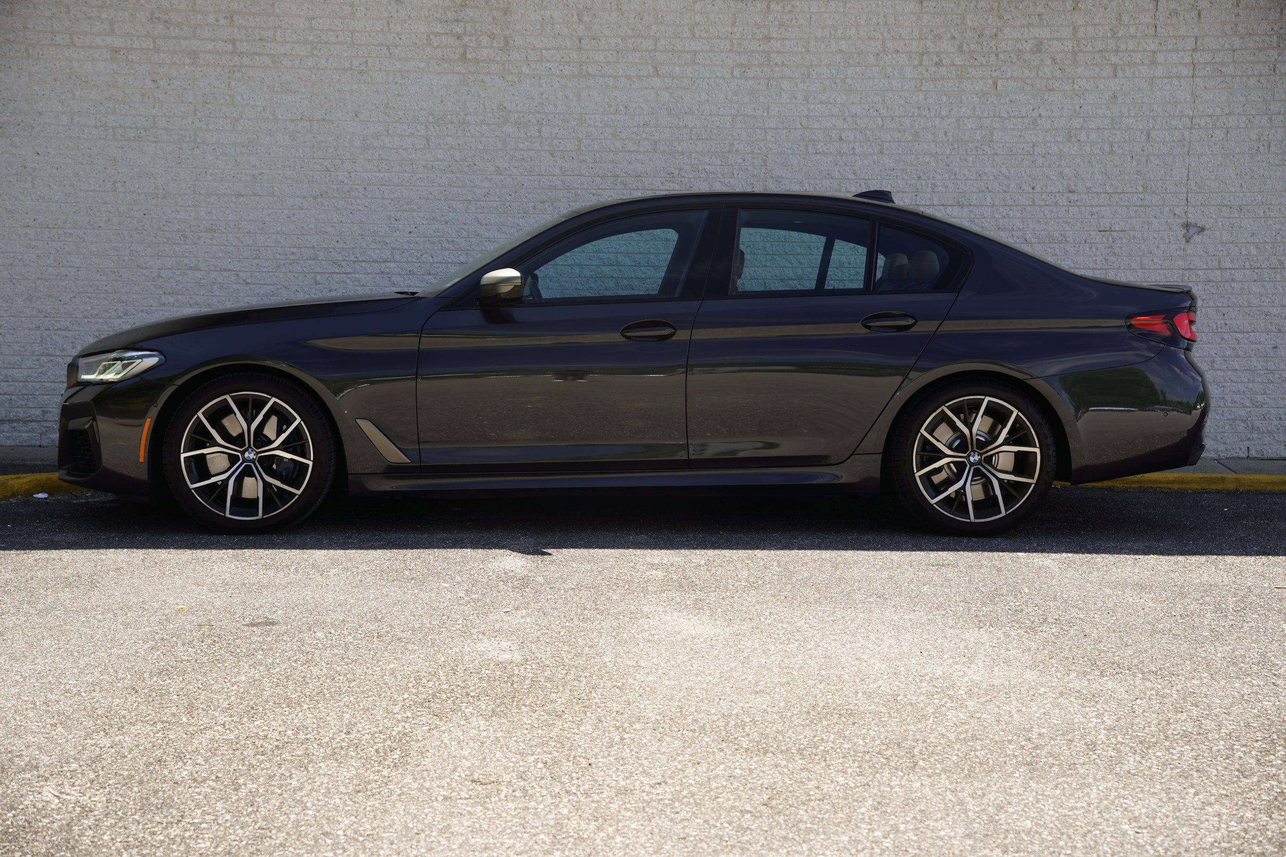 Used 2021 BMW M550i xDrive AWD/4WD image 3