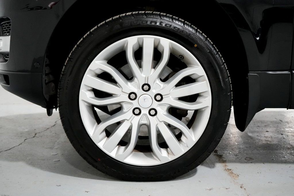 Used 2017 Land Rover Range Rover Sport HSE image 35