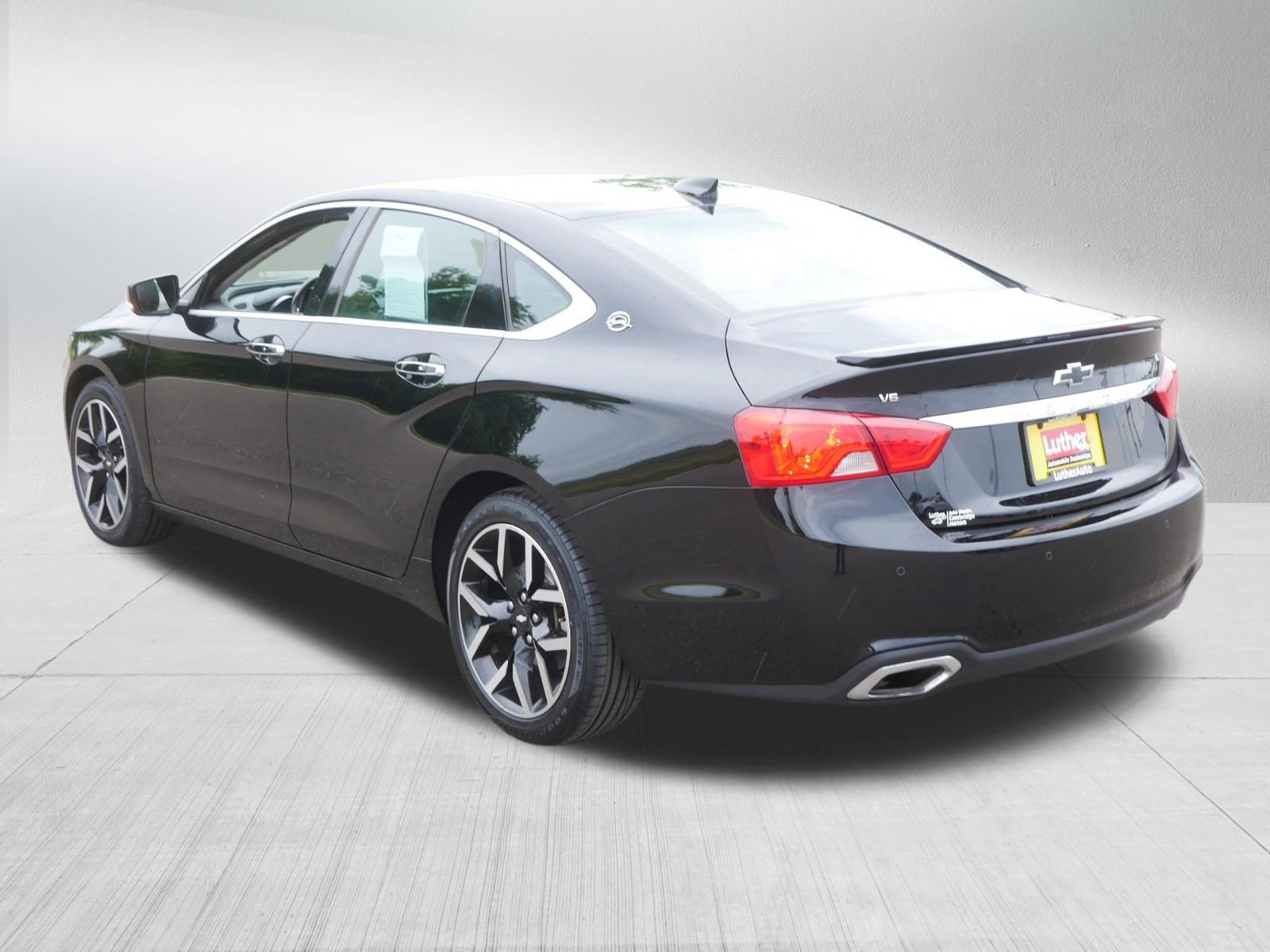 Used 2018 Chevrolet Impala Premier FWD image 5