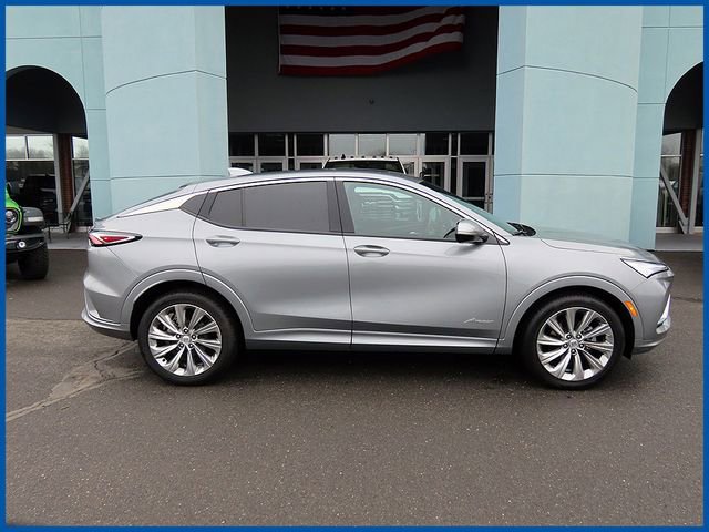 Used 2025 Buick Envista Avenir FWD image 1