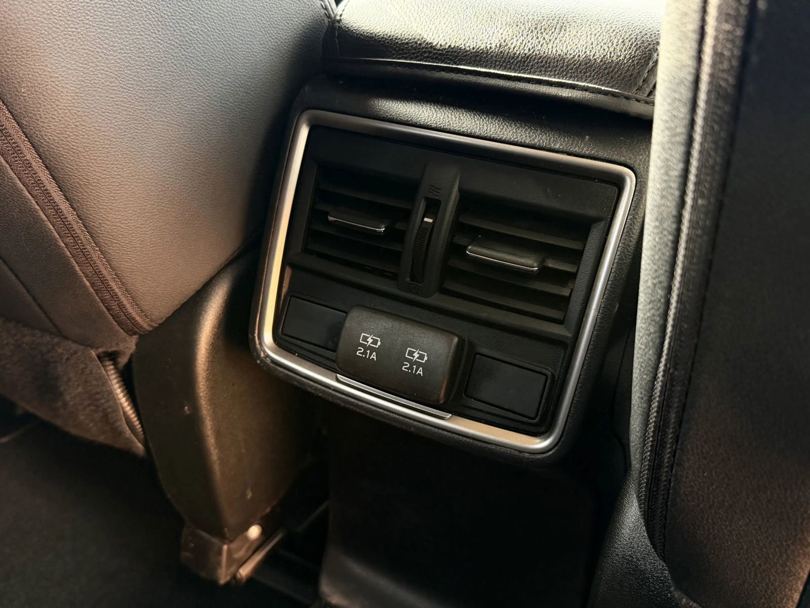 Used 2019 Subaru Forester Premium AWD/4WD image 26