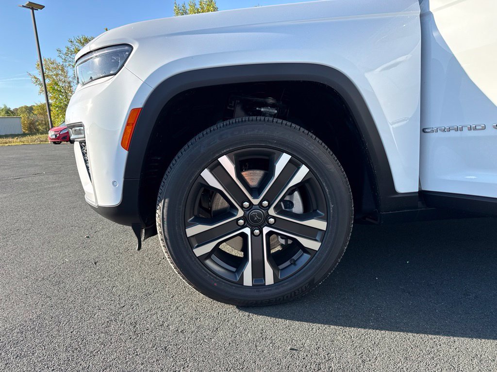 New 2027 Jeep Grand Cherokee L Limited AWD/4WD image 44
