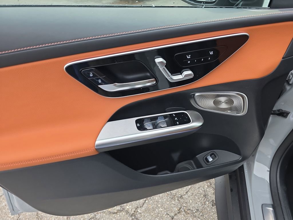 New 2026 Mercedes-Benz GLC 300 4MATIC image 11