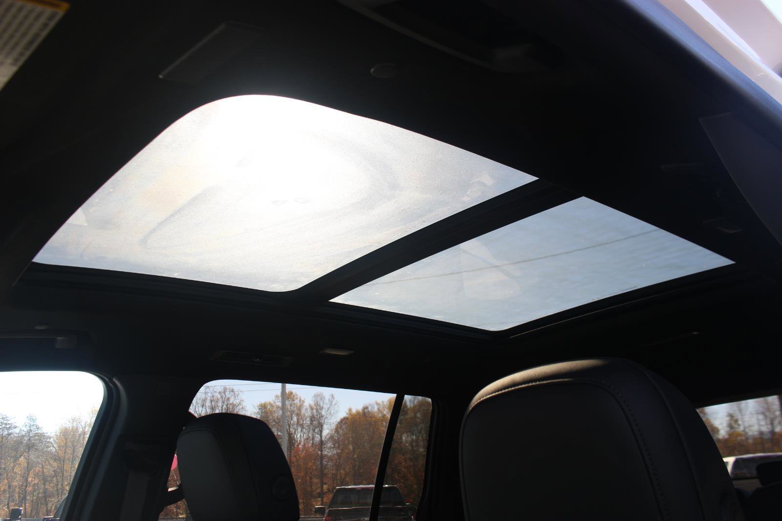 New 2025 GMC Acadia Elevation w/ Elevation Premium Package image 16