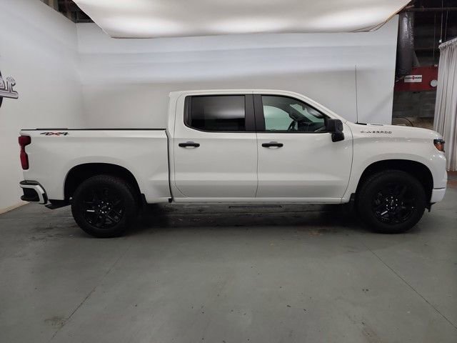 New 2026 Chevrolet Silverado 1500 Custom w/ Turbomax Blackout Package image 9