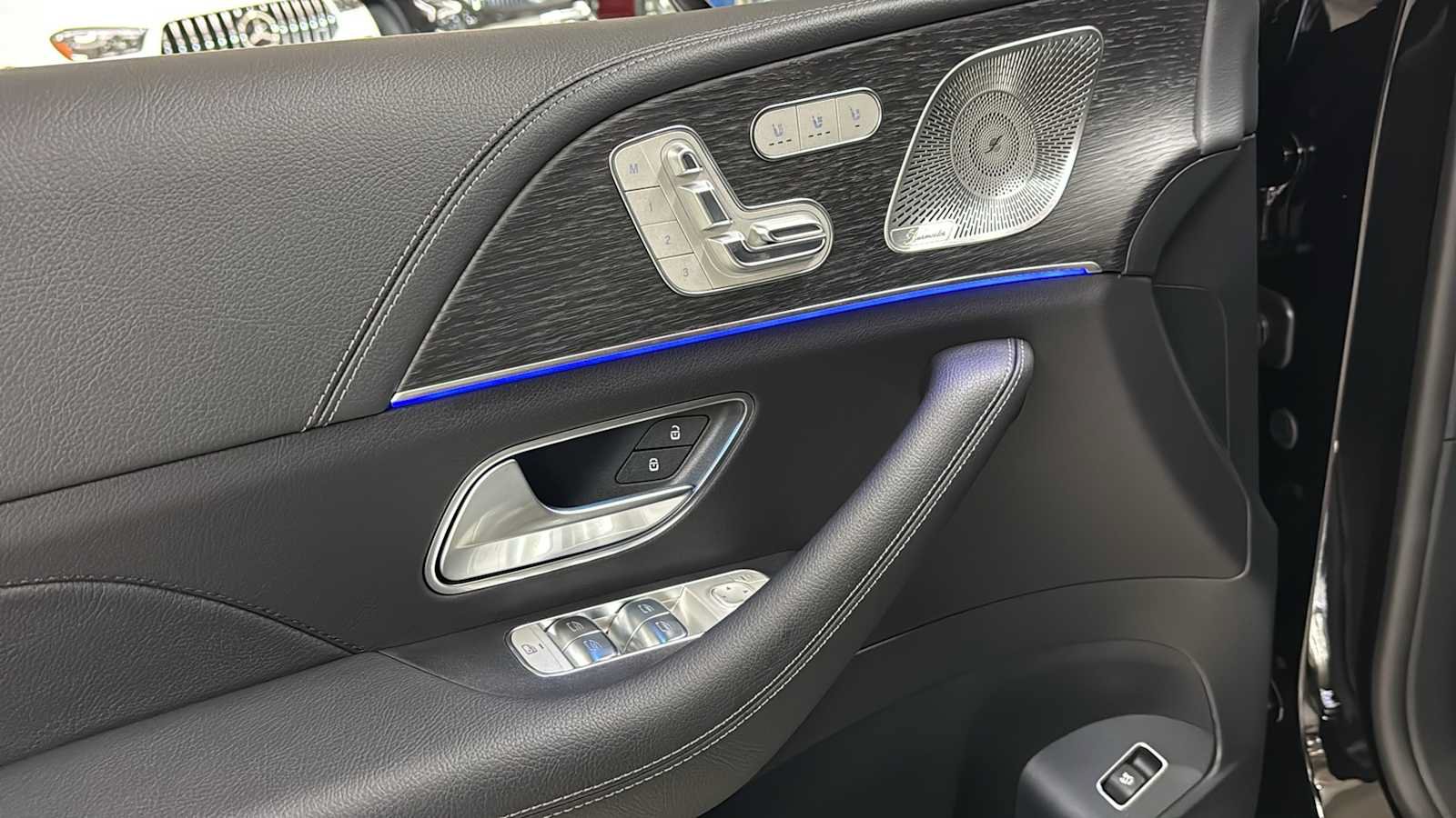 New 2026 Mercedes-Benz GLS 450 4MATIC image 15