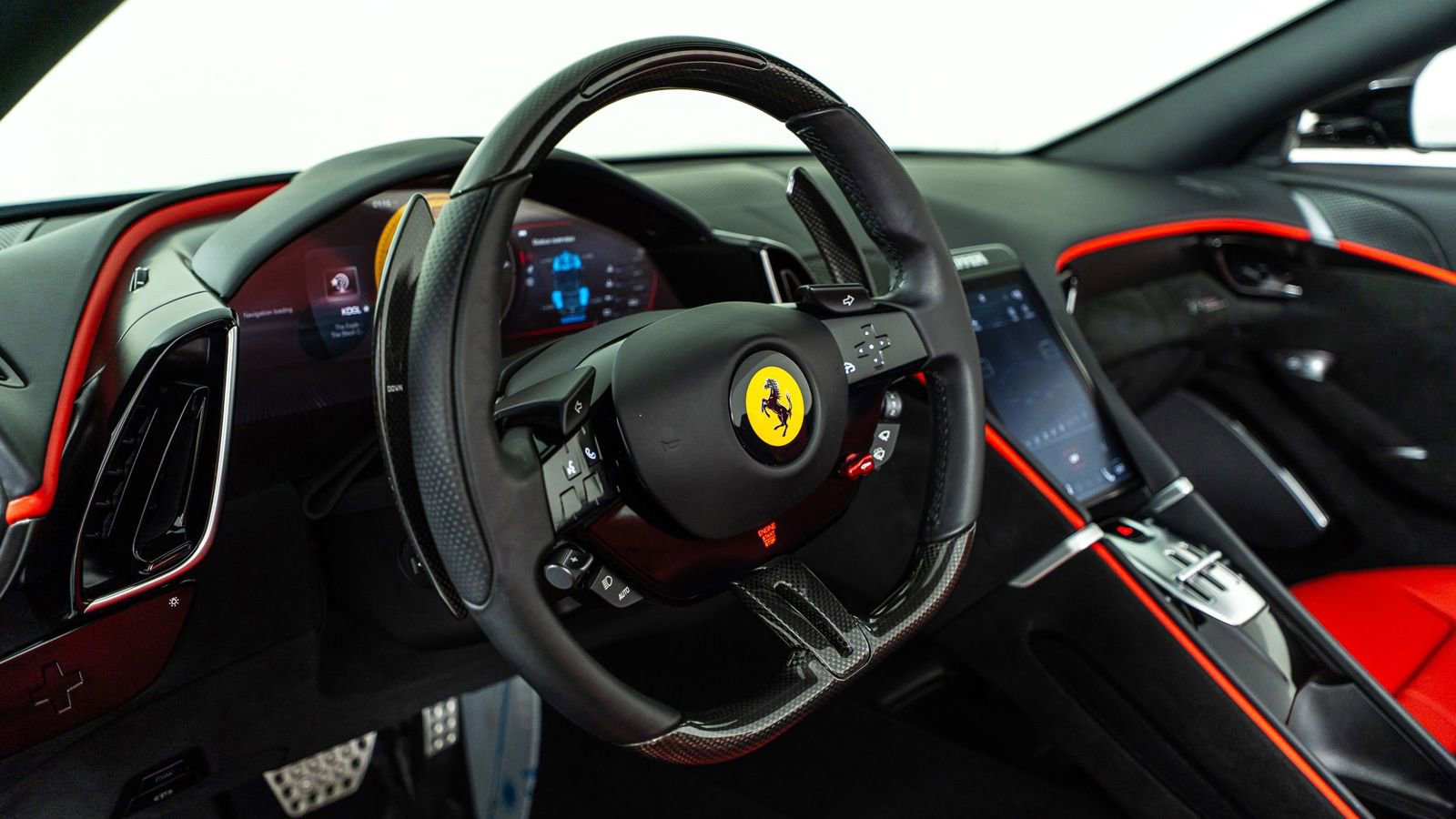 Certified 2025 Ferrari Roma Spider RWD image 5