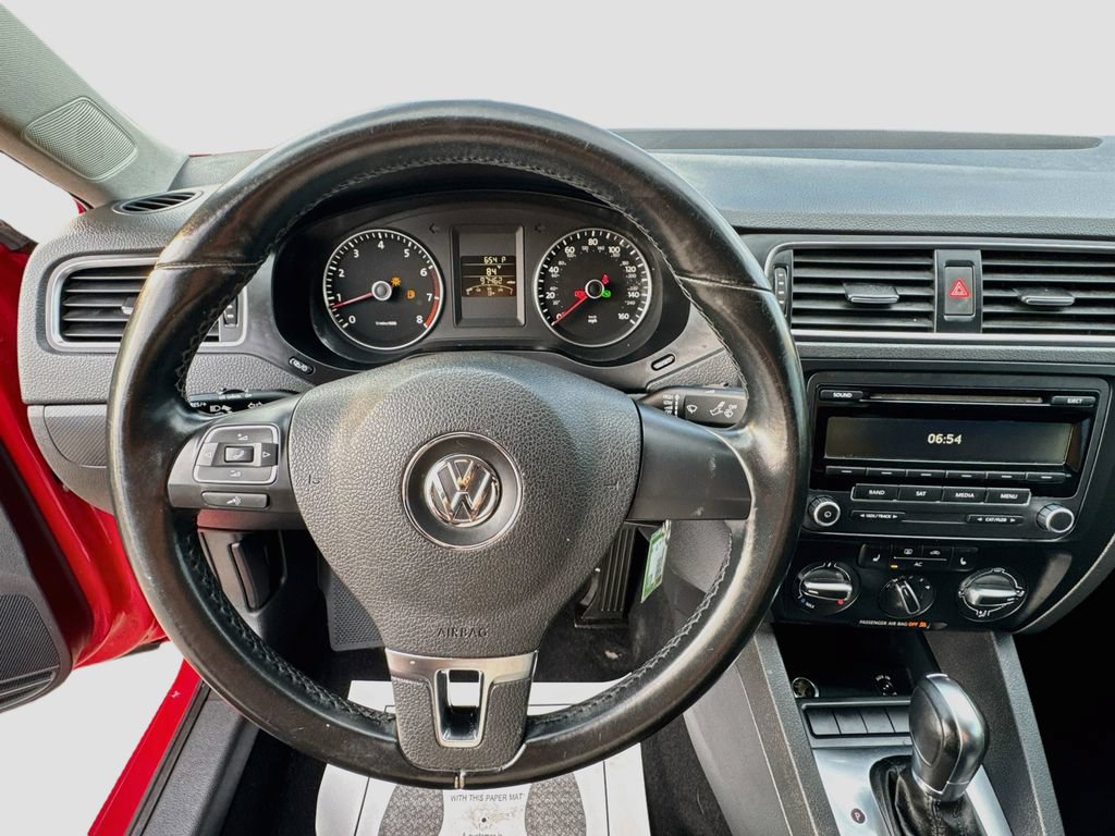 Used 2012 Volkswagen Jetta SE FWD image 11