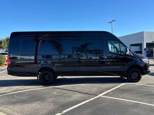 Used 2025 Mercedes-Benz Sprinter 3500 image 2