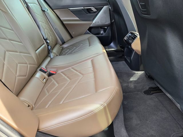 Used 2026 BMW 530i xDrive AWD/4WD image 14