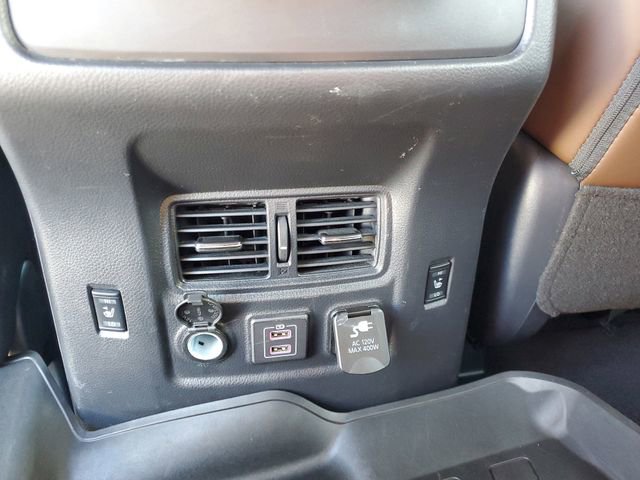 Used 2023 Nissan Titan Platinum Reserve w/ Moonroof Package image 15