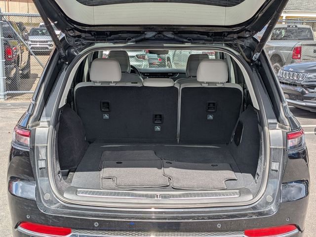 Certified 2023 Jeep Grand Cherokee Overland w/ Luxury Tech Group IV image 30