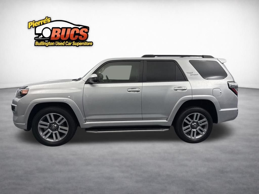 Used 2022 Toyota 4Runner TRD Sport AWD/4WD image 2