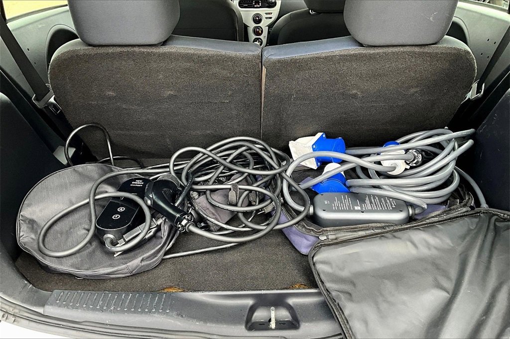 Used 2012 Mitsubishi i ES image 12