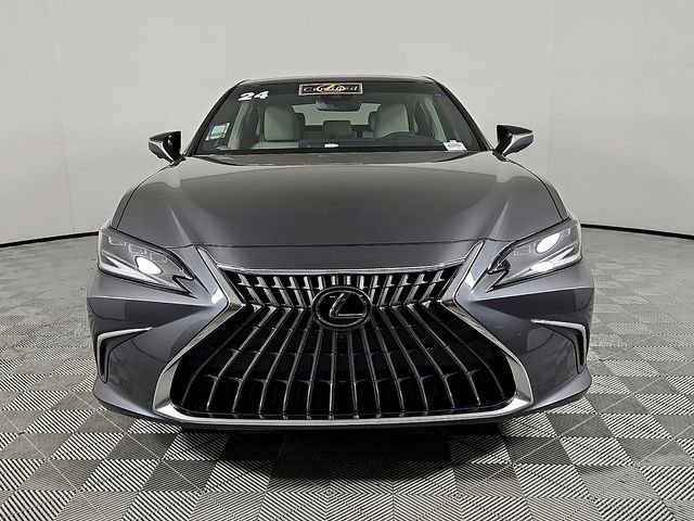 Used 2024 Lexus ES 350 Ultra Luxury w/ Accessory Package (Z2) image 2