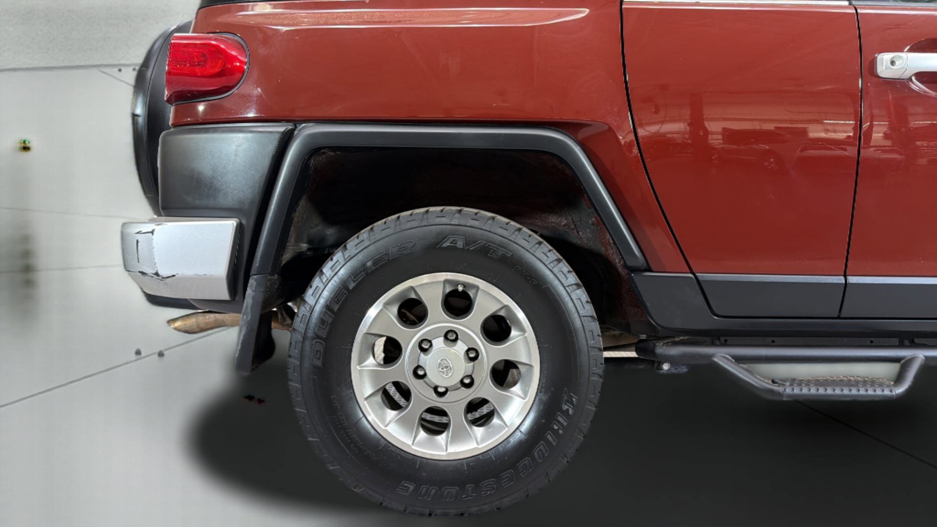 Used 2011 Toyota FJ Cruiser 2WD w/ Upgrade Pkg image 35
