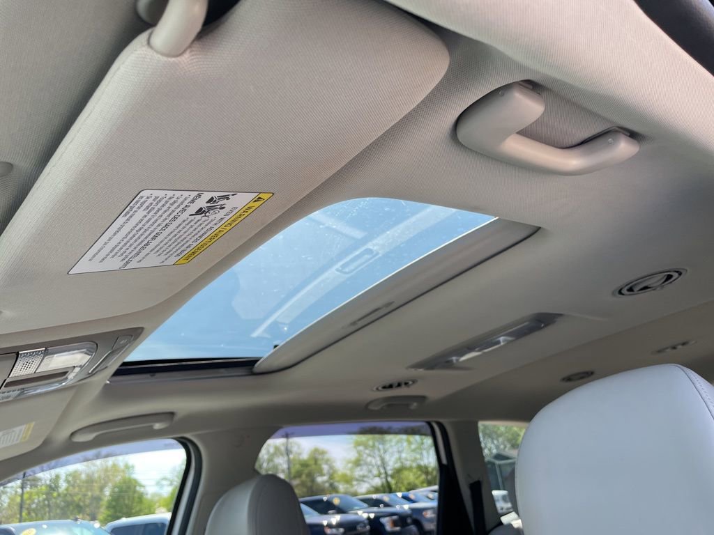 Used 2022 Kia Telluride S AWD/4WD image 25