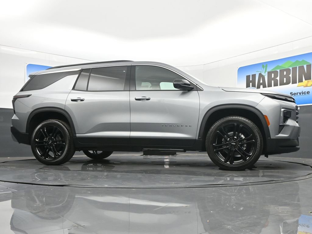 New 2026 Chevrolet Traverse LT w/ Driver Confidence Package image 23