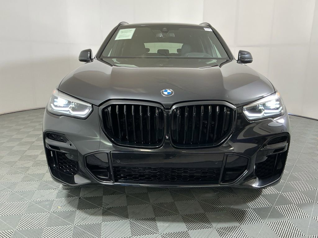 Certified 2022 BMW X5 sDrive40i w/ M Sport Package image 3