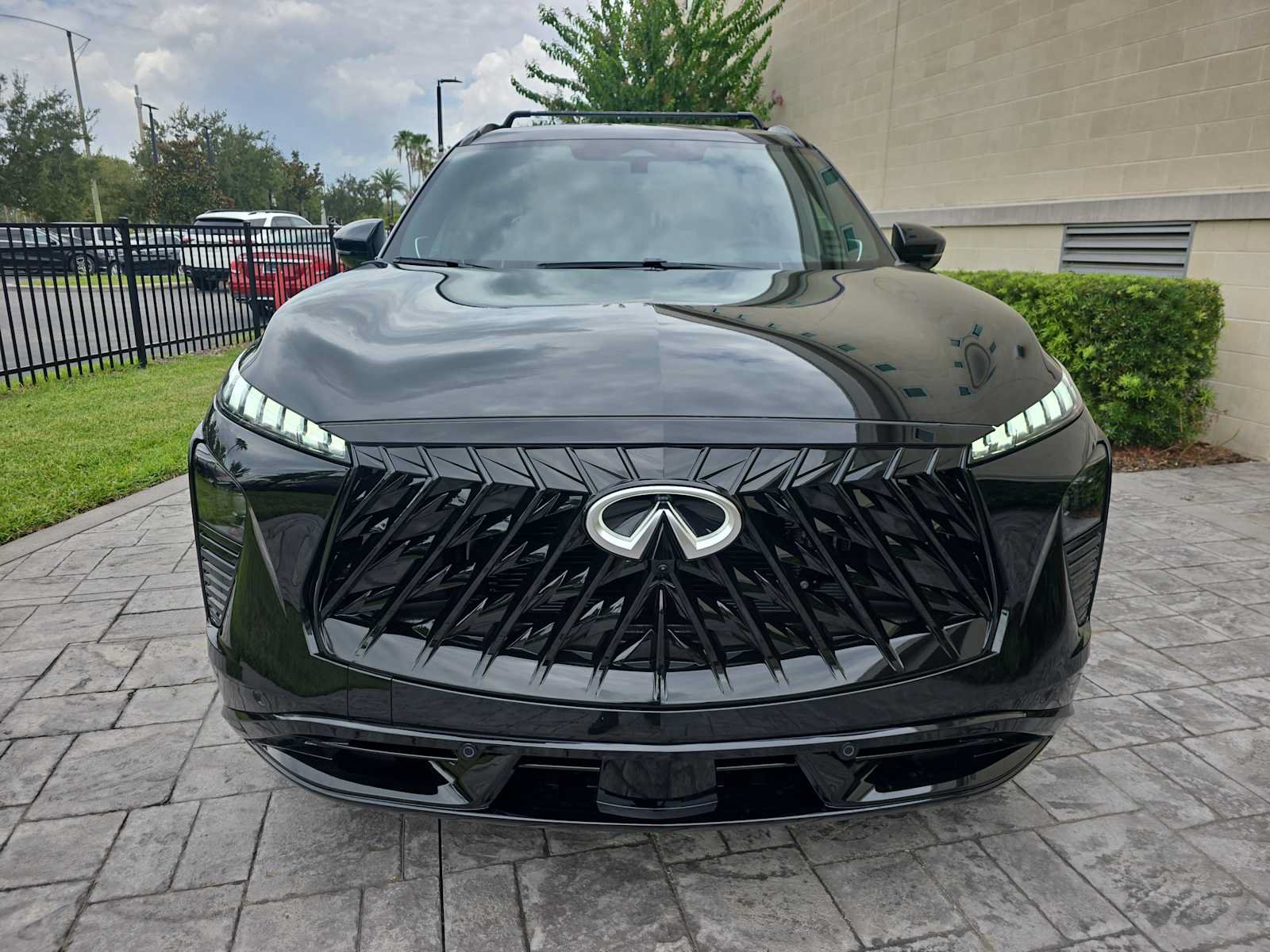New 2027 INFINITI QX65 Autograph w/ Cargo Package AWD/4WD image 2
