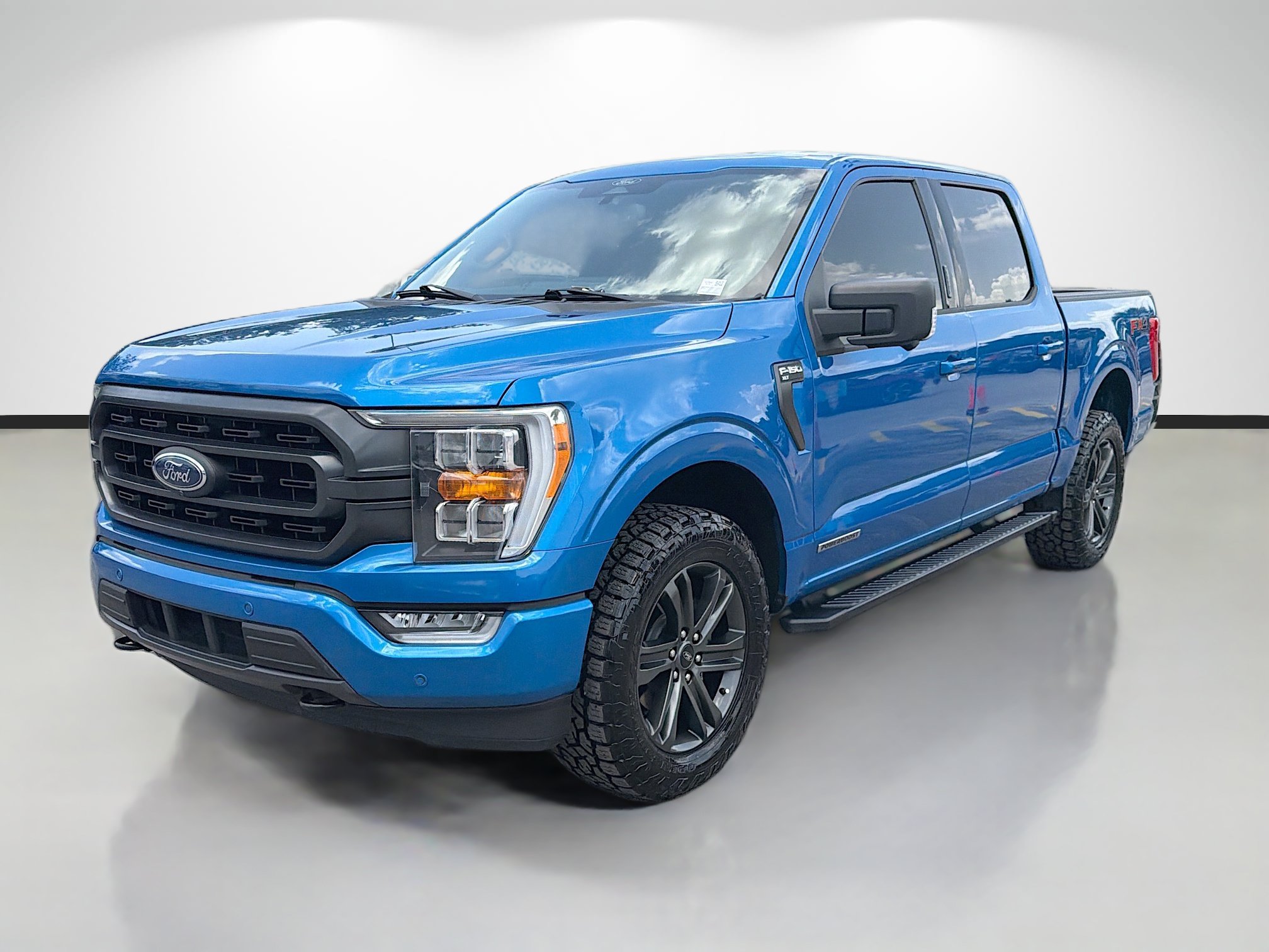 Used 2021 Ford F150 XLT w/ Equipment Group 302A High AWD/4WD image 7