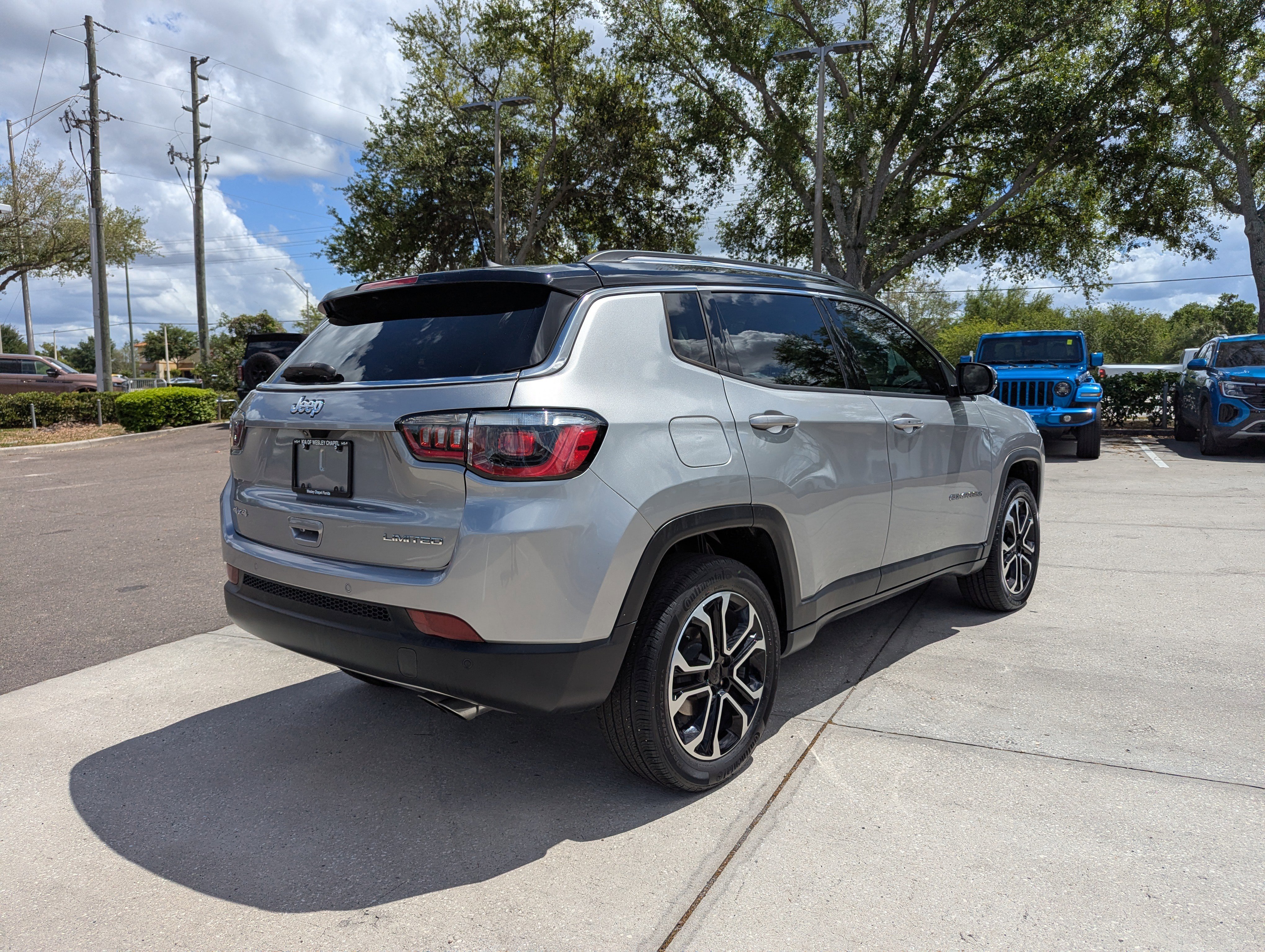 Used 2022 Jeep Compass Limited w/ Sun and Sound Group image 8