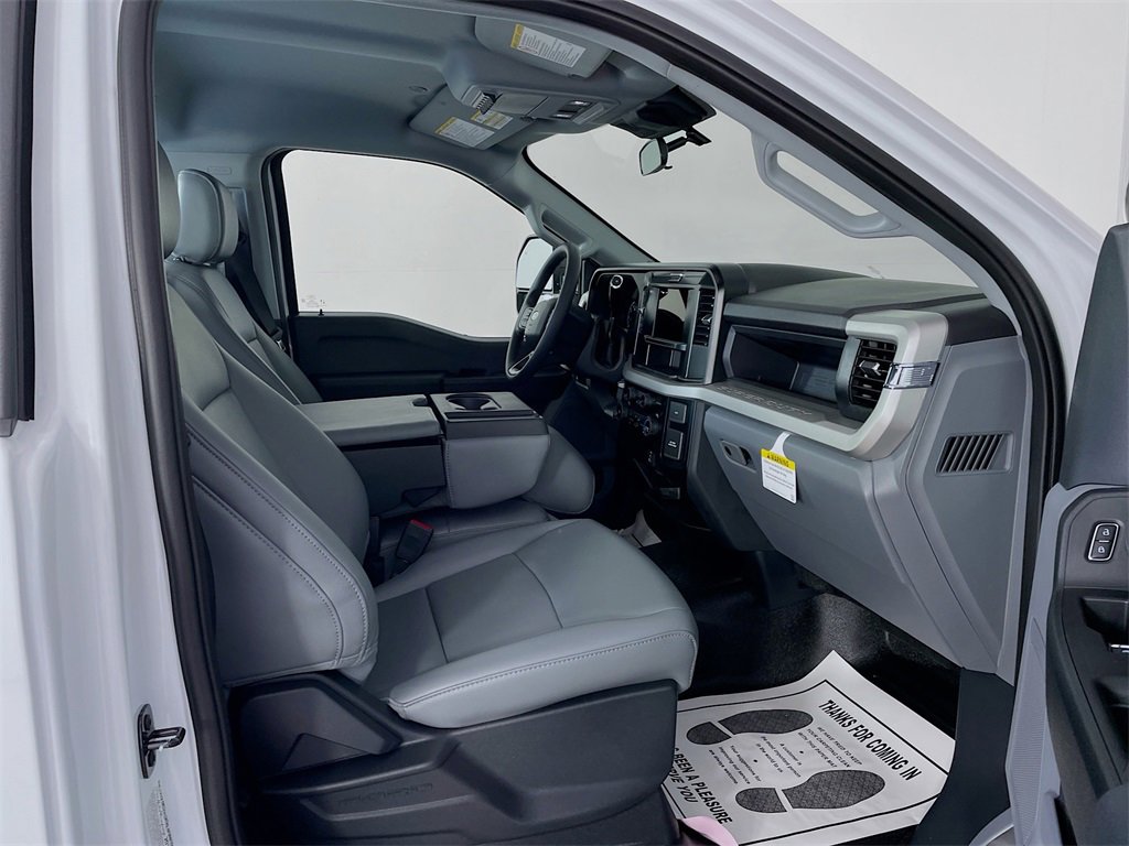 New 2025 Ford F350 XL w/ XL Chrome Package image 21