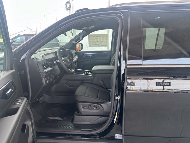 New 2026 Chevrolet Suburban LS w/ LPO, Dark Essentials Package AWD/4WD image 13