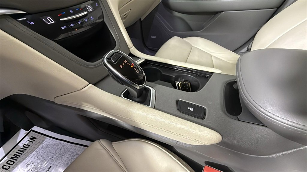 Used 2018 Cadillac XT5 Luxury w/ Driver Awareness Package image 37