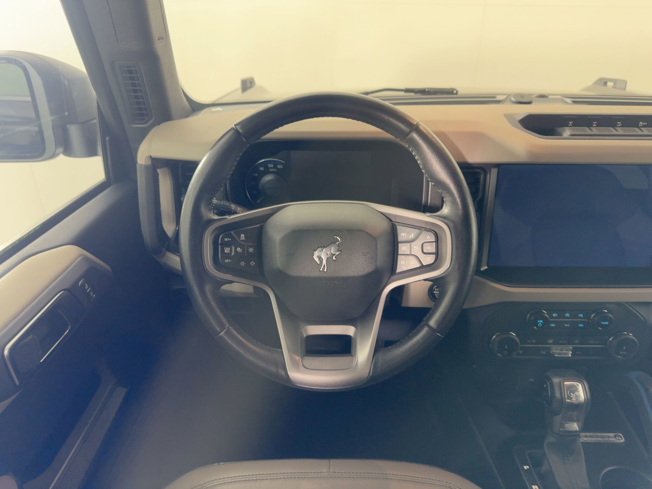 Used 2022 Ford Bronco Wildtrak image 20