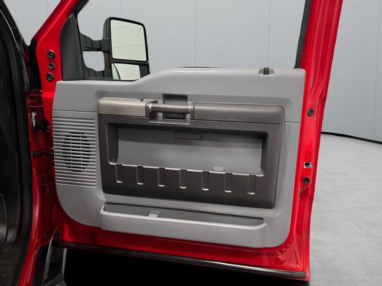 Used 2012 Ford F350 XLT w/ Snow Plow Prep Pkg AWD/4WD image 26
