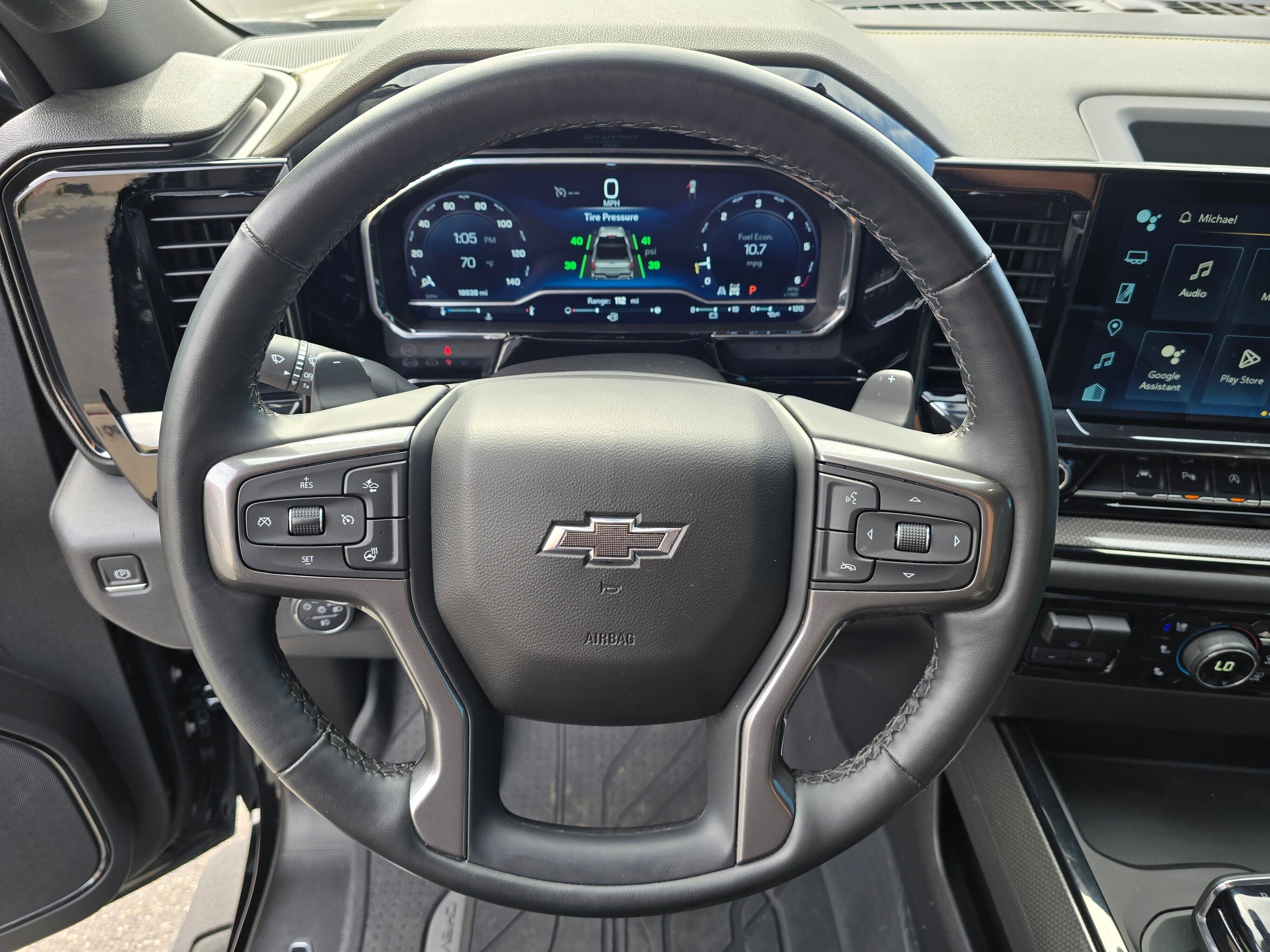 Used 2023 Chevrolet Silverado 1500 ZR2 image 17